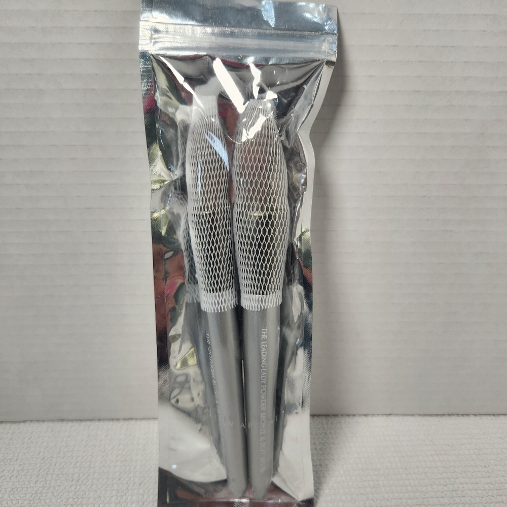 BELLE EN ARGENT |  set of two new makeup brushes